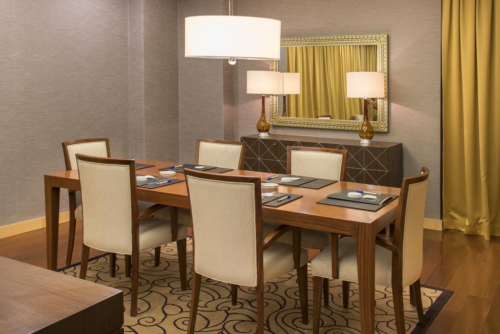 Hotel Grand Swiss Арбил Екстериор снимка