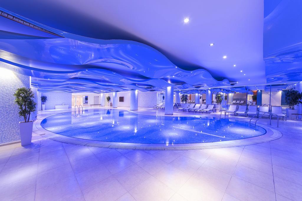 Hotel Grand Swiss Арбил Екстериор снимка