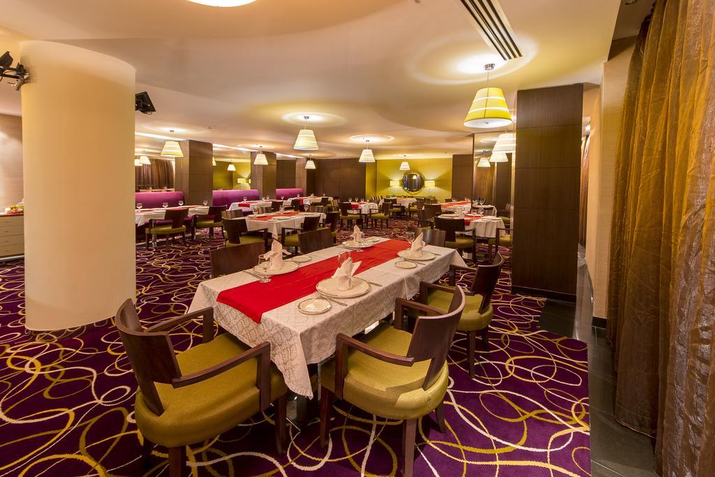 Hotel Grand Swiss Арбил Екстериор снимка